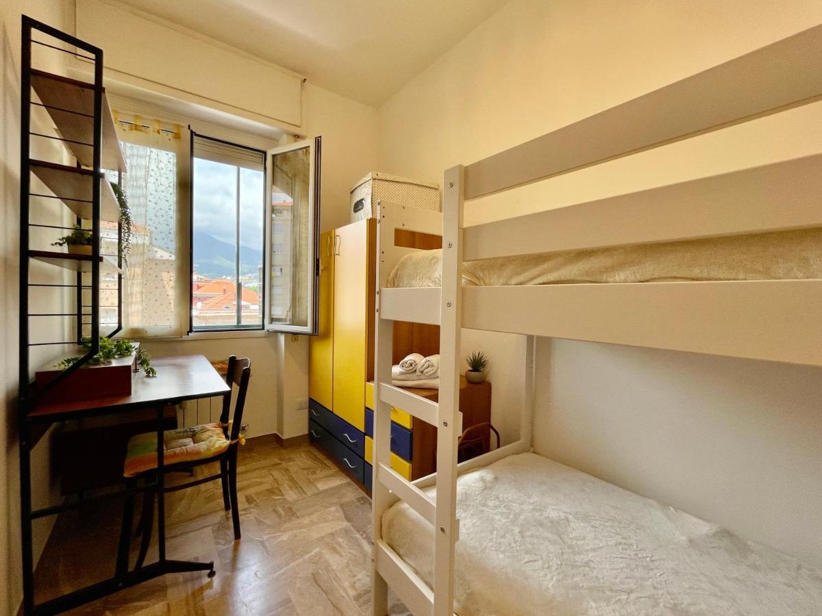 50 Metri Dal Mare Trilocale In Centro Con A/C Loano Exterior foto