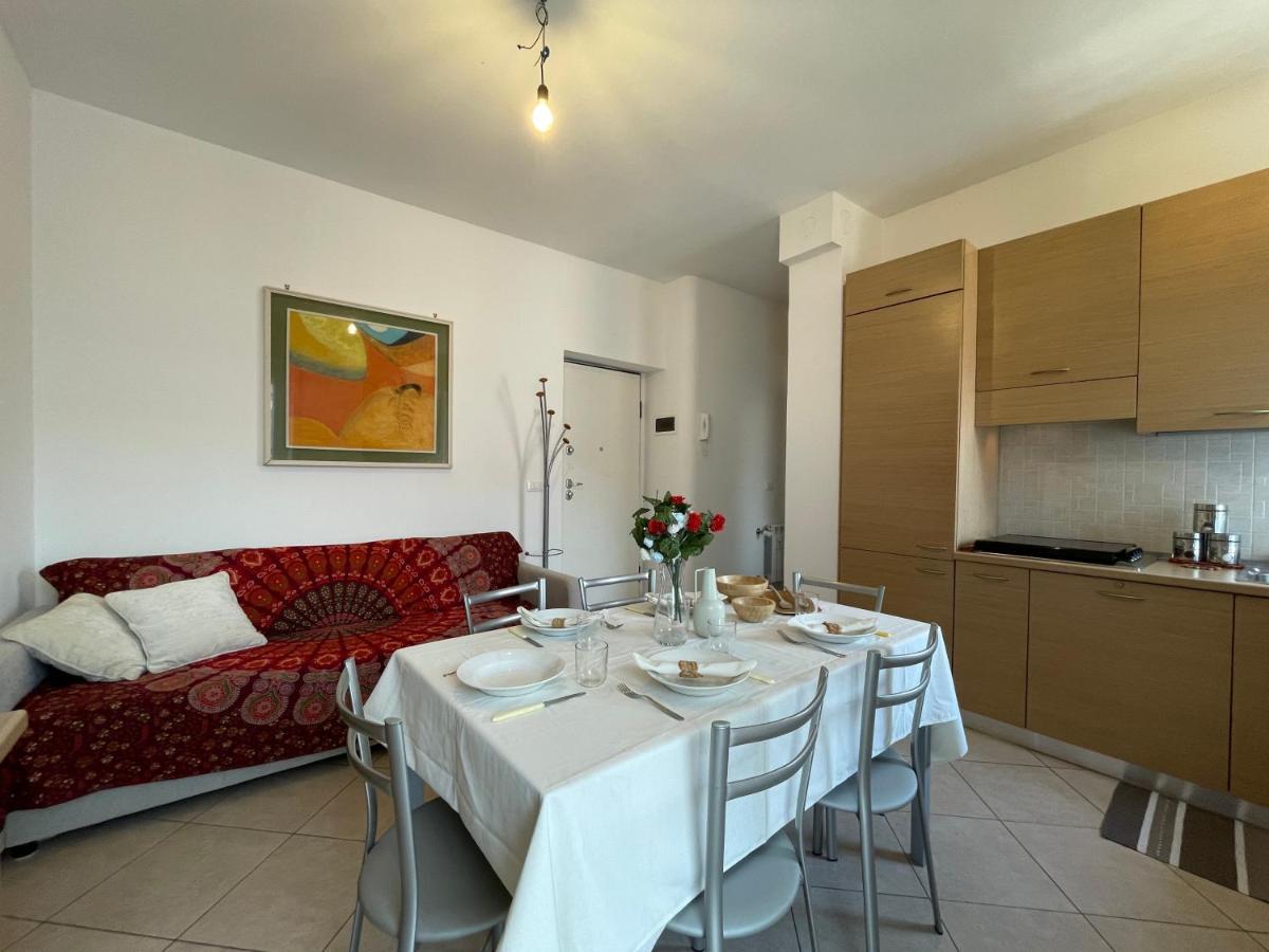50 Metri Dal Mare Trilocale In Centro Con A/C Loano Exterior foto