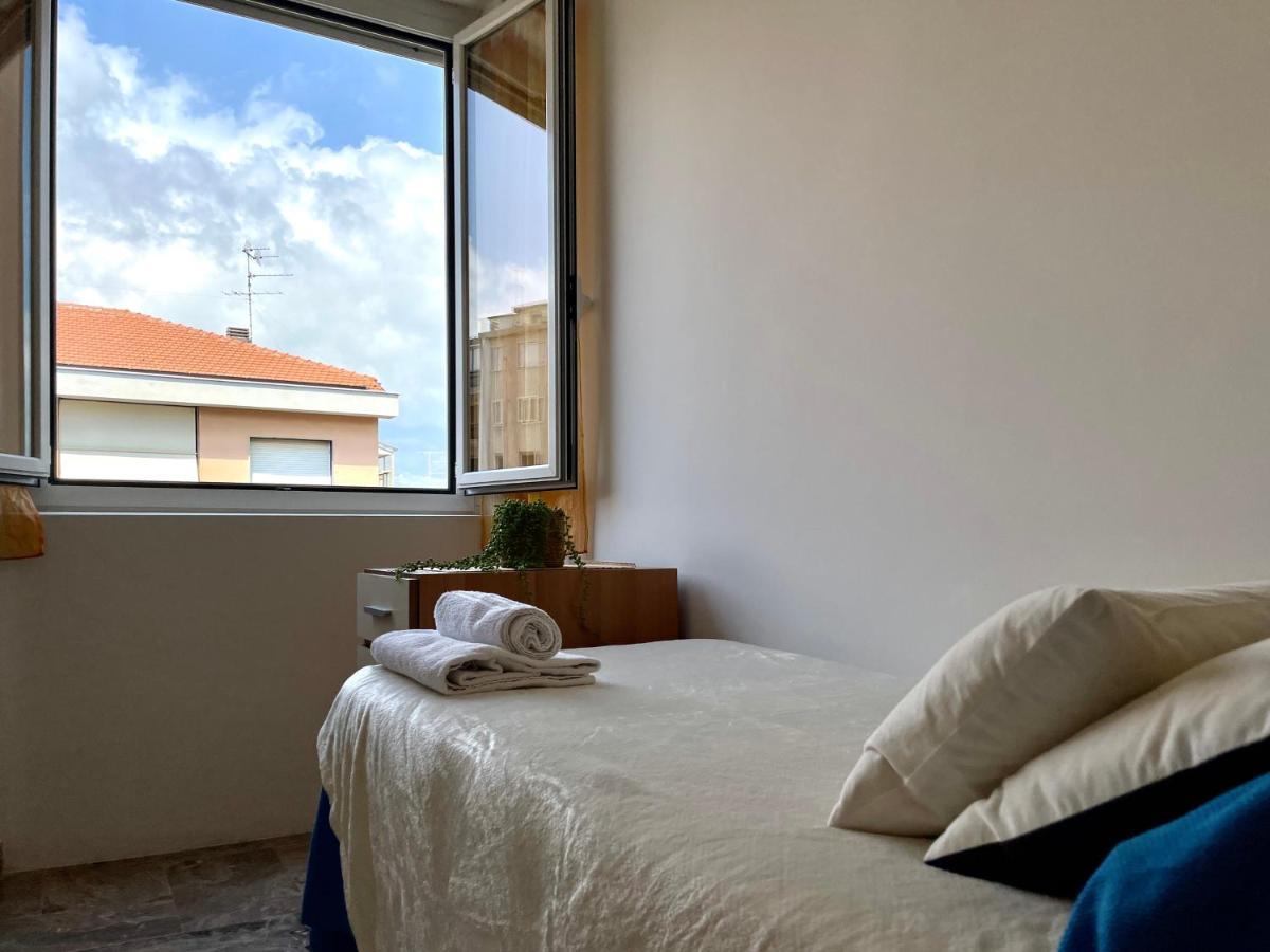 50 Metri Dal Mare Trilocale In Centro Con A/C Loano Exterior foto